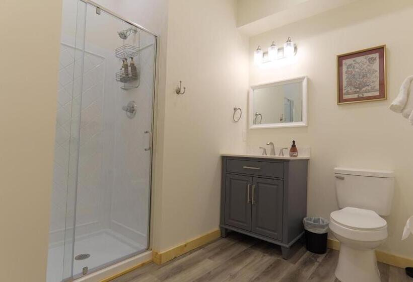 شقة غرفتين, The Nuwray Hotel & Carriage House