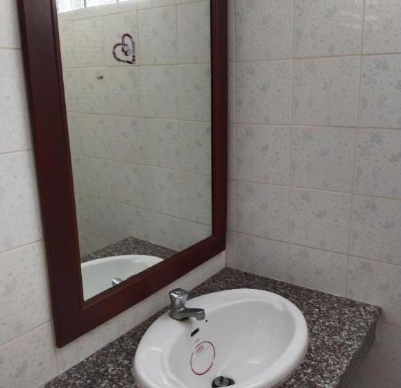 1 Szobás Apartman Erkéllyel, ซิตี้ แม่นชั่น