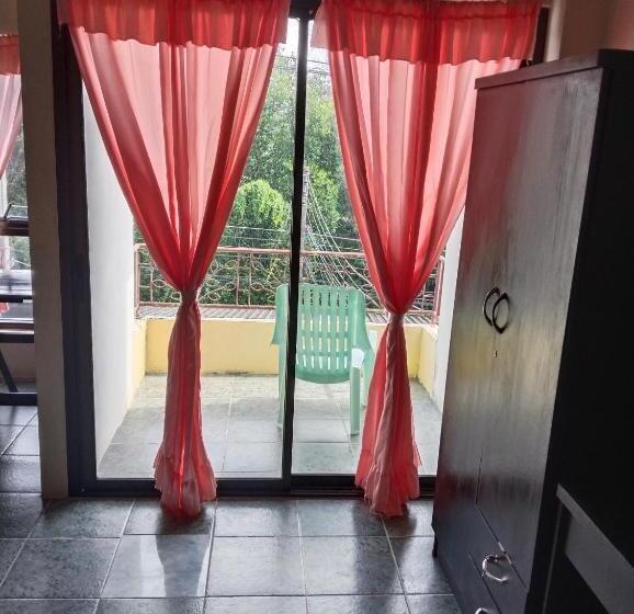 Apartament 1 Dormitori amb Balcó, ซิตี้ แม่นชั่น