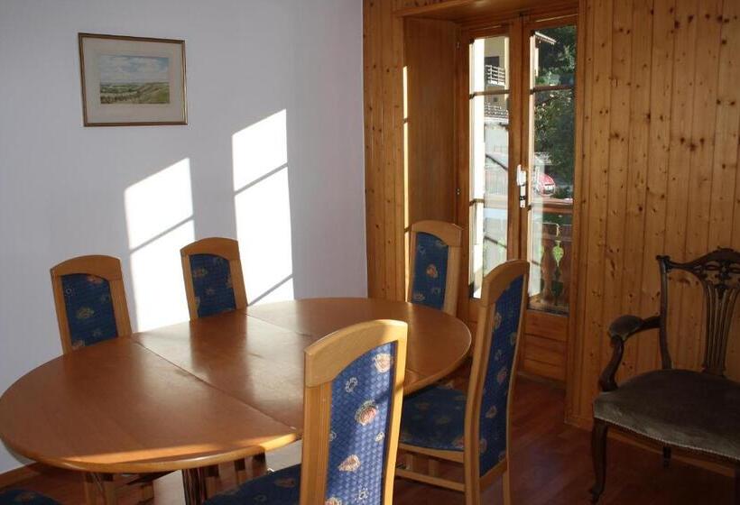 Номер Стандарт Совместная Ванная, La Petite Auberge