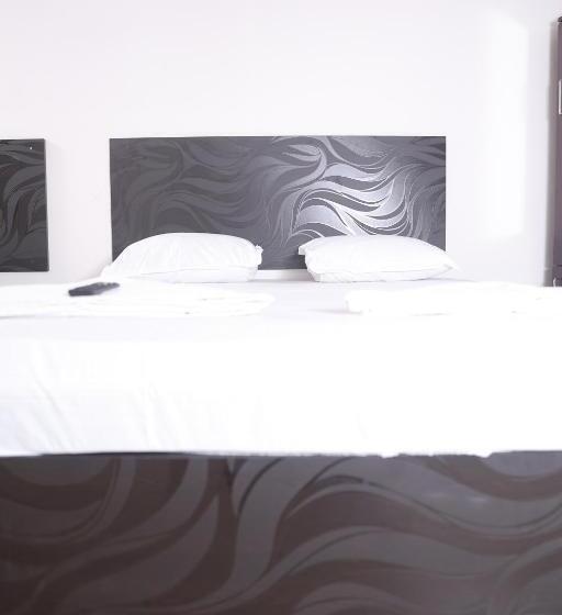 디럭스 룸, Ace Suites