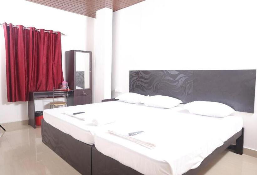 디럭스 트리플 룸, Ace Suites