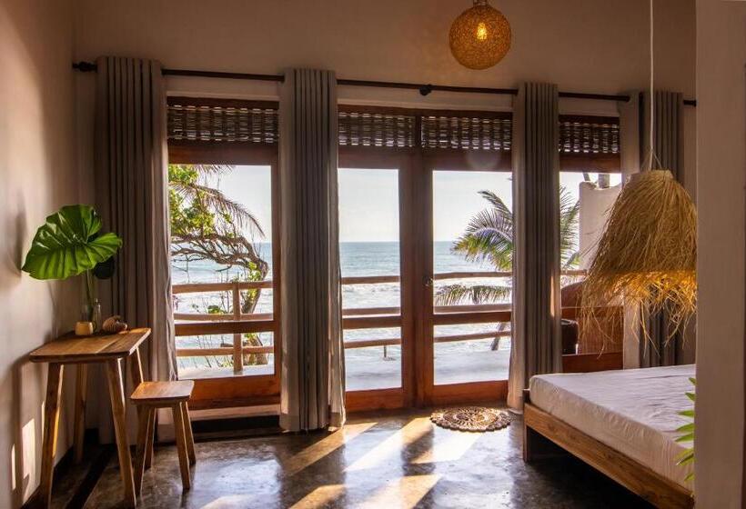 스탠다드 4인용 룸 바다전망, Amaroo Hikkaduwa