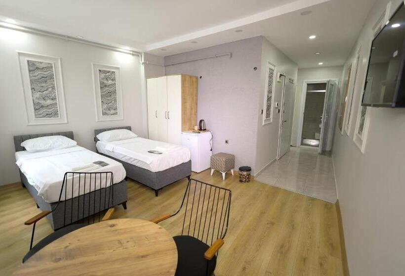 Family Suite, Joe Black Apart