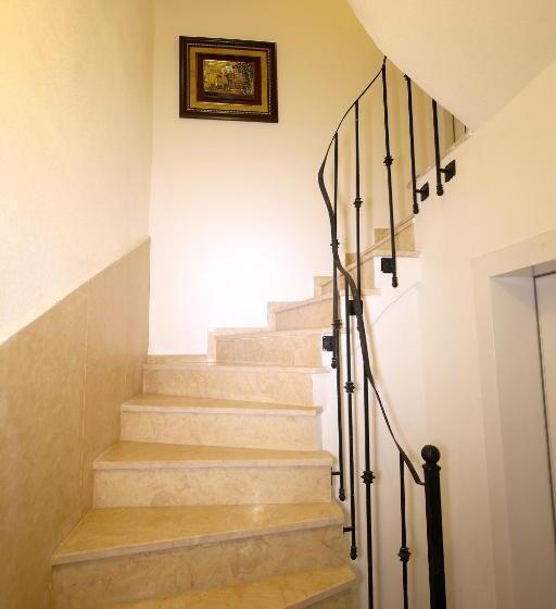 Family Suite, Joe Black Apart