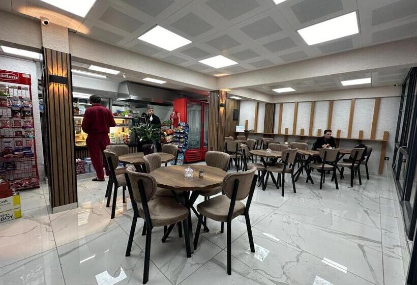 Family Suite, Joe Black Apart