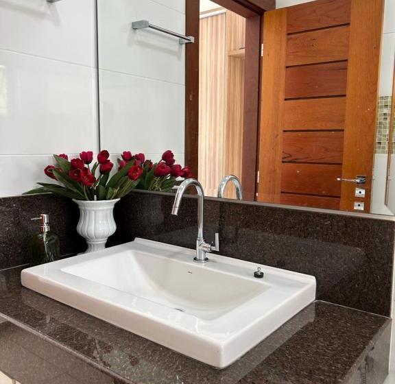 Quarto Triplo Standard com Vista, Suites Silva