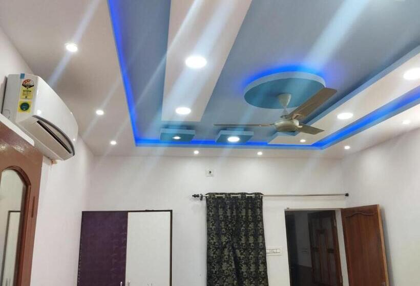 اتاق استاندارد سه نفره, Ab Guest House { Home Stay}