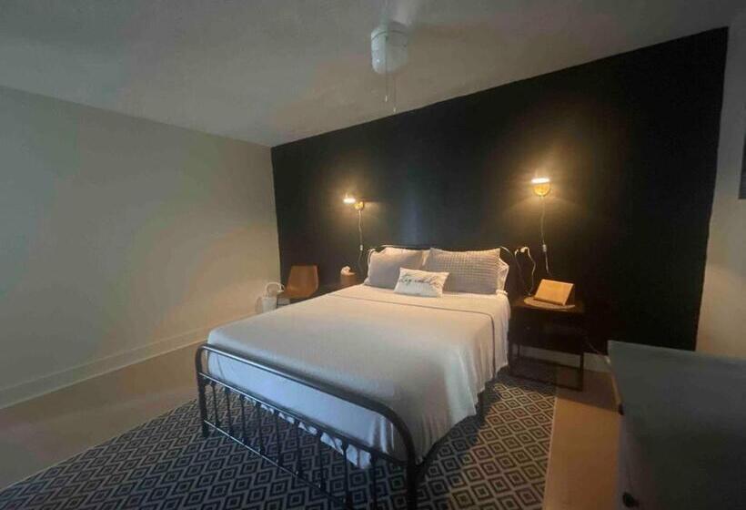 اتاق استاندارد, Room In Apartment   Pr Pvt Rm 5 Qn Bed Gated Comm Easy Parking