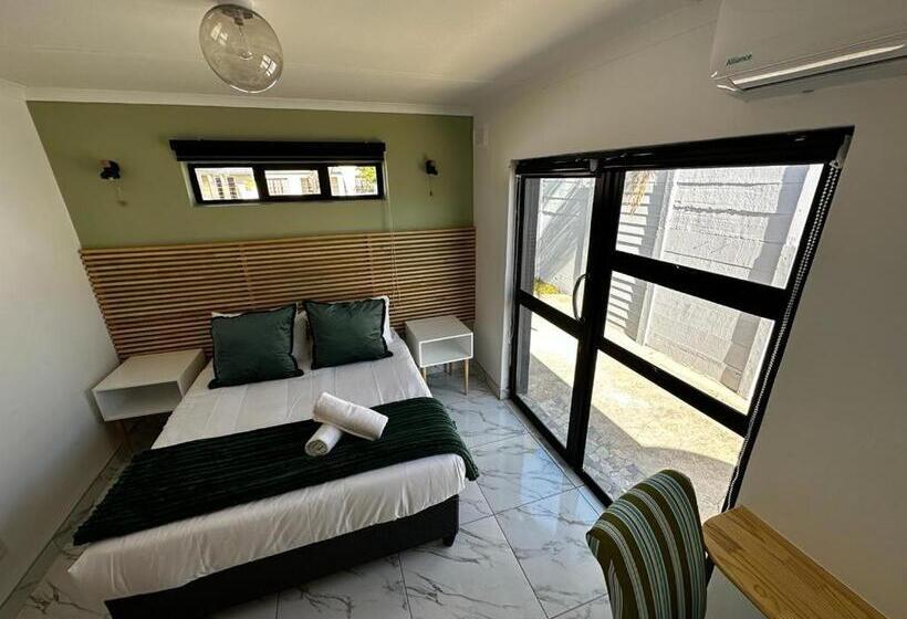Номер Deluxe, Zuri Place