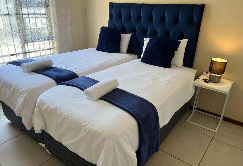 3ベッドルームアパートメント, Zuri Place