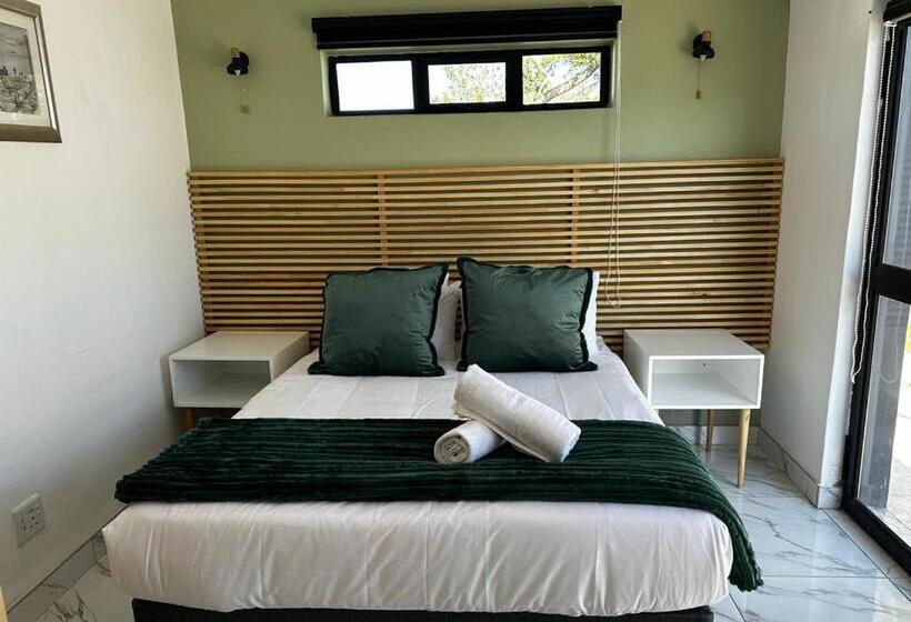 Номер Deluxe, Zuri Place