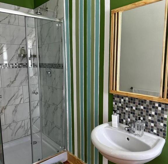 Номер Deluxe, Zuri Place