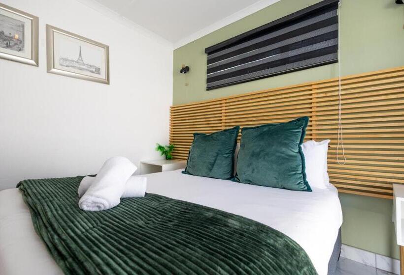 デラックスルーム, Zuri Place