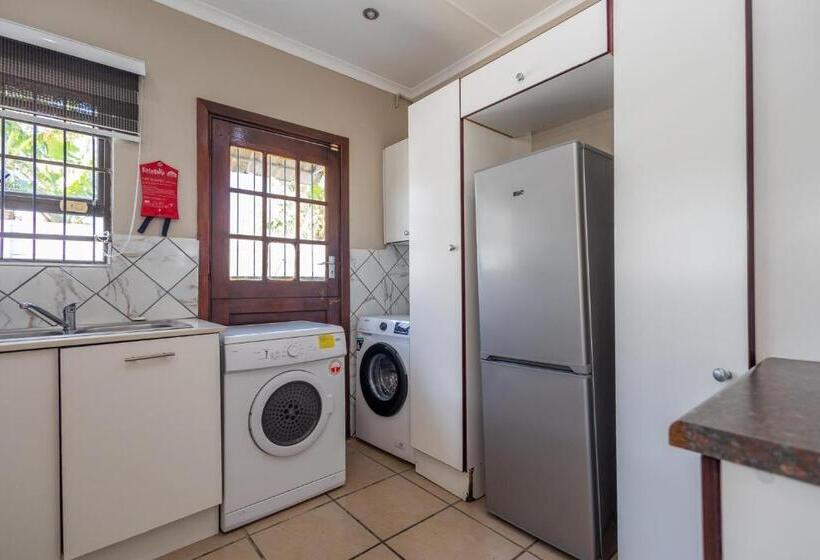 3ベッドルームアパートメント, Zuri Place