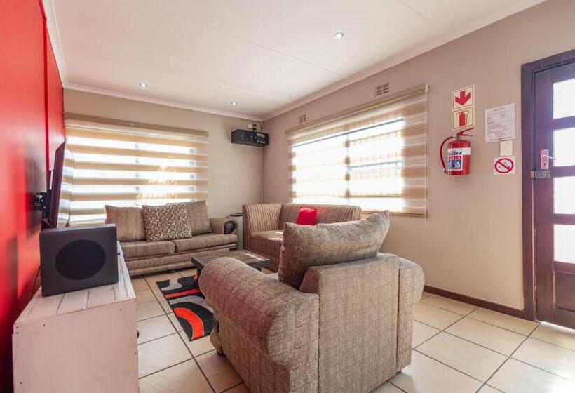 3ベッドルームアパートメント, Zuri Place