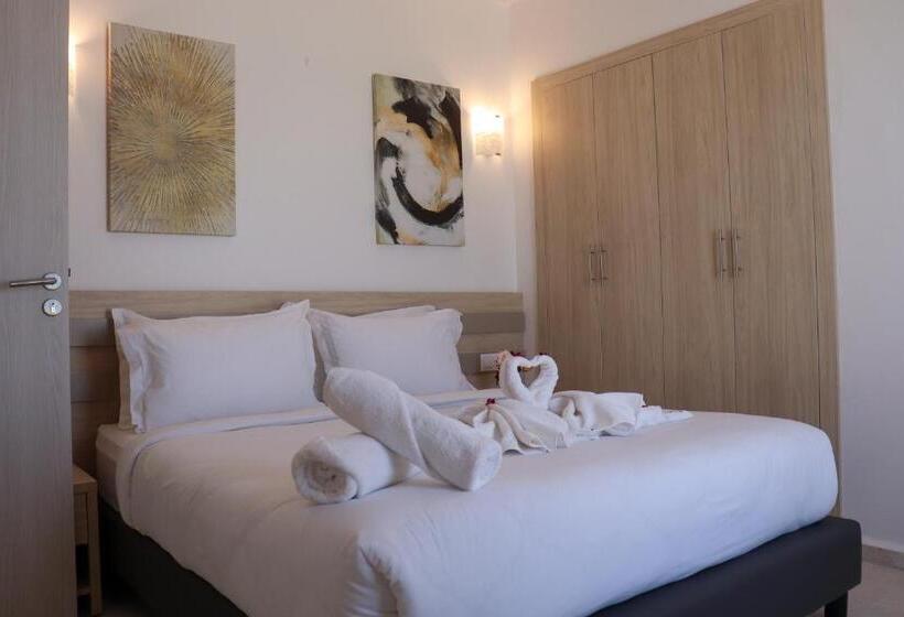 آپارتمان 1 خوابه با چشم‌انداز دریا, Rusica Park