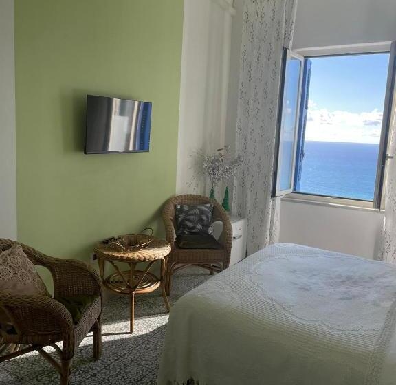 غرفة قياسية, Sagittarius B&b