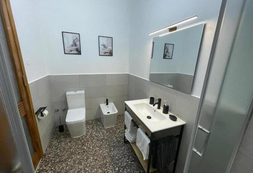 海景豪华三人间, Sagittarius B&b