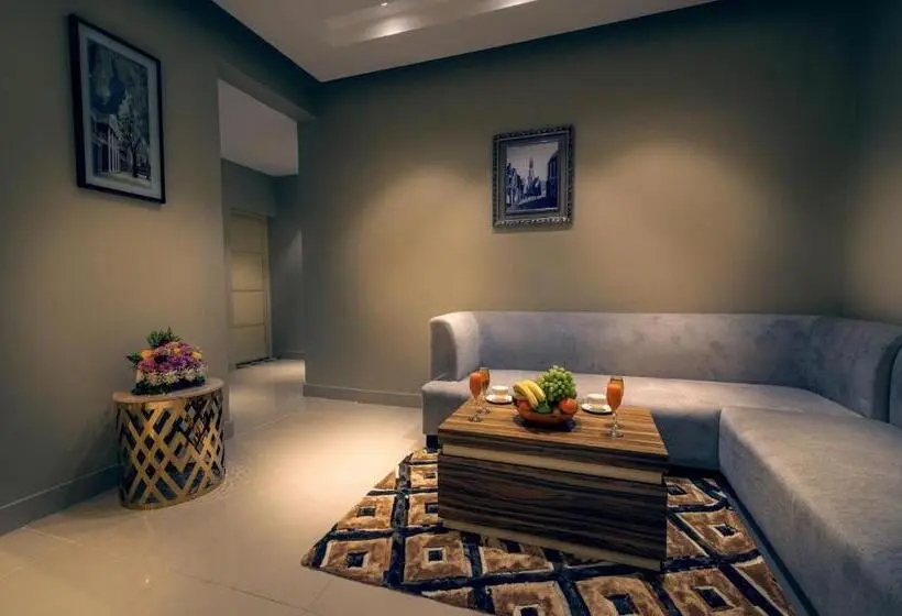 Huoneisto 2 Makuuhuonetta, سكناي الخزامي للوحدات السكنيه المفروشه