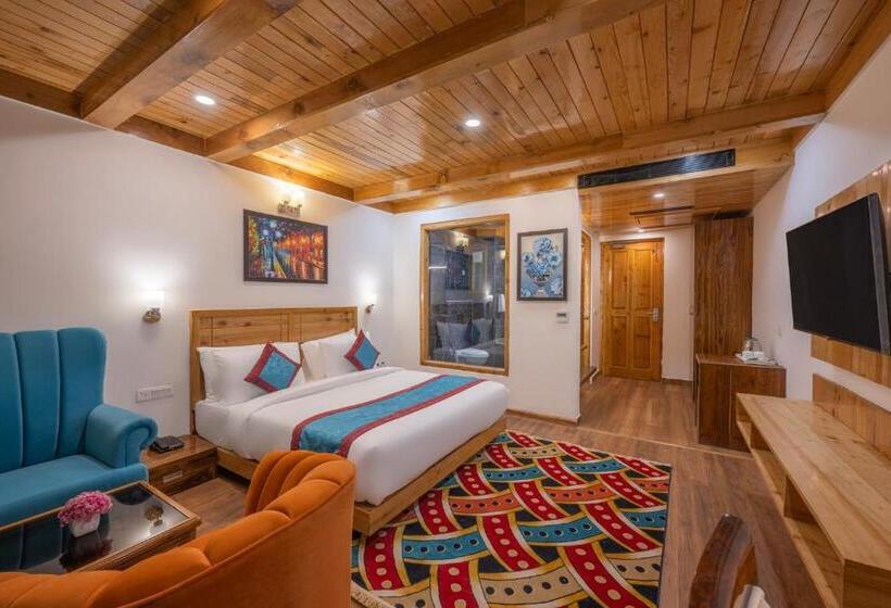 带大床的高级房间, Bradhi   Echor Riverside Resort Jibhi