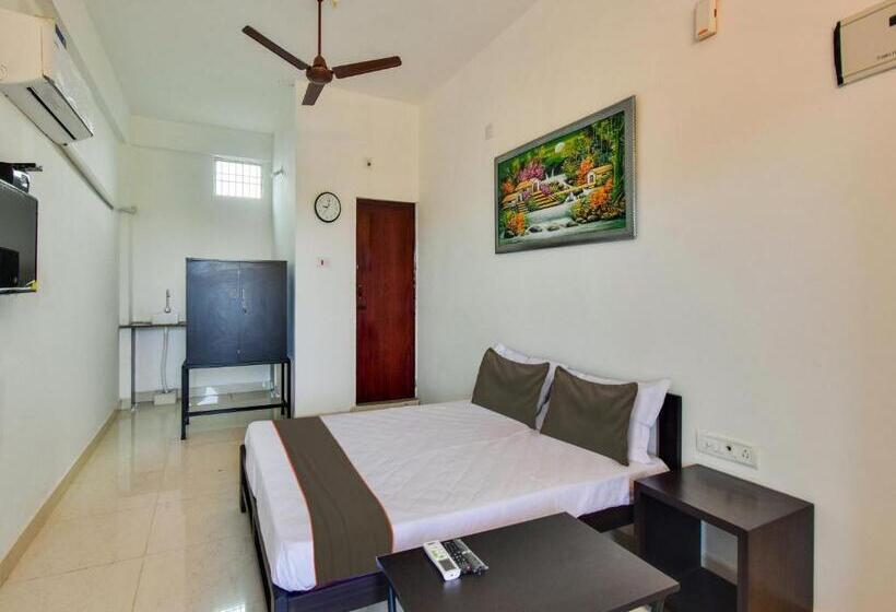 غرفة كلاسيكية ثلاثية, Collection O The Lawns