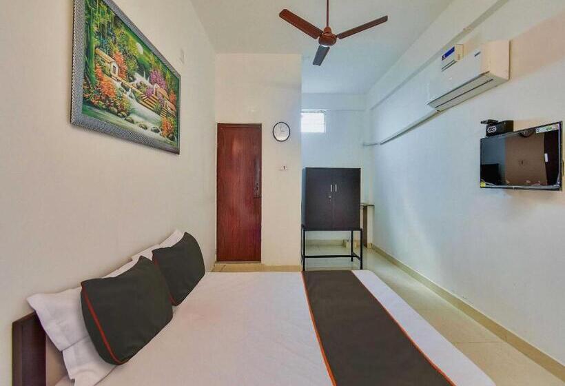 غرفة كلاسيكية ثلاثية, Collection O The Lawns