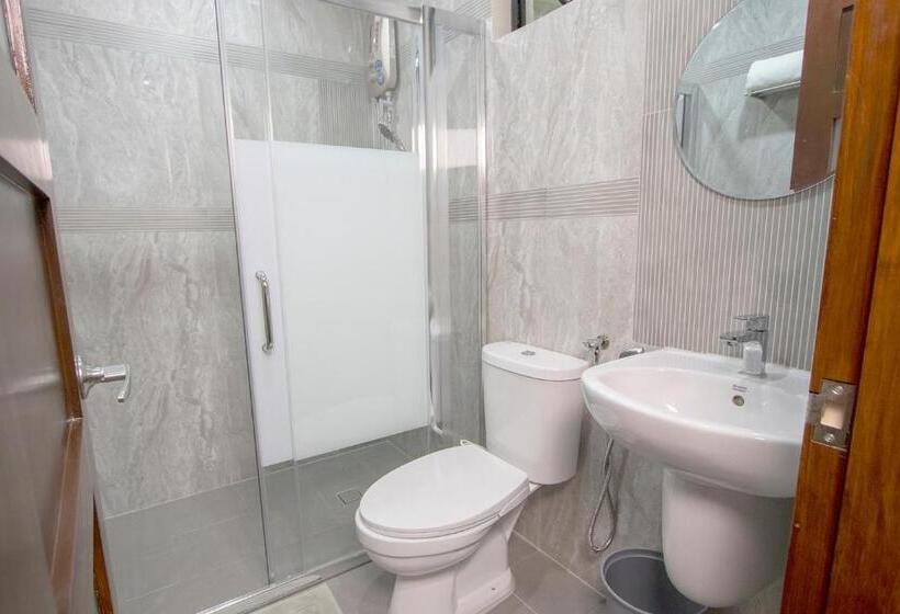 اتاق لوکس, Dancels Inn