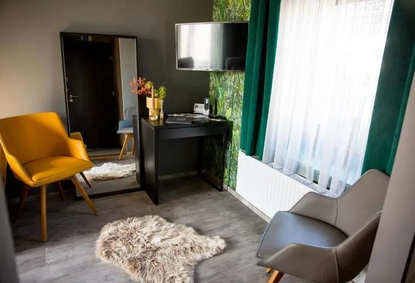 Standard-studio Puutarhanäkymä, La Róna Rooms