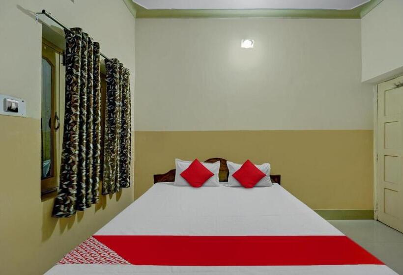 Klassiskt Trippelrum, Shiv Tripti And Banquet Hall