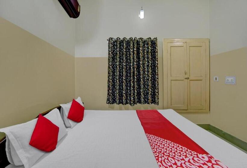 Klassiskt Trippelrum, Shiv Tripti And Banquet Hall