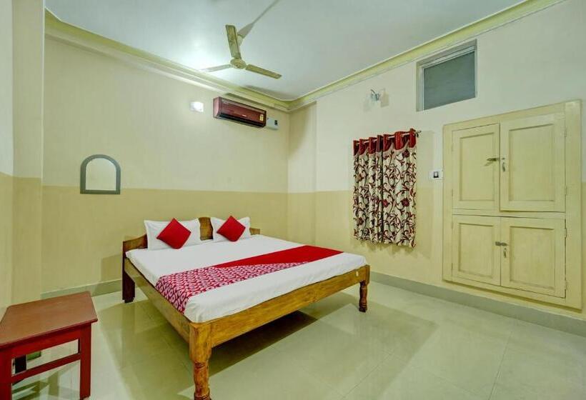 Klassiskt Trippelrum, Shiv Tripti And Banquet Hall