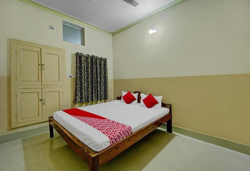 Klassiskt Trippelrum, Shiv Tripti And Banquet Hall