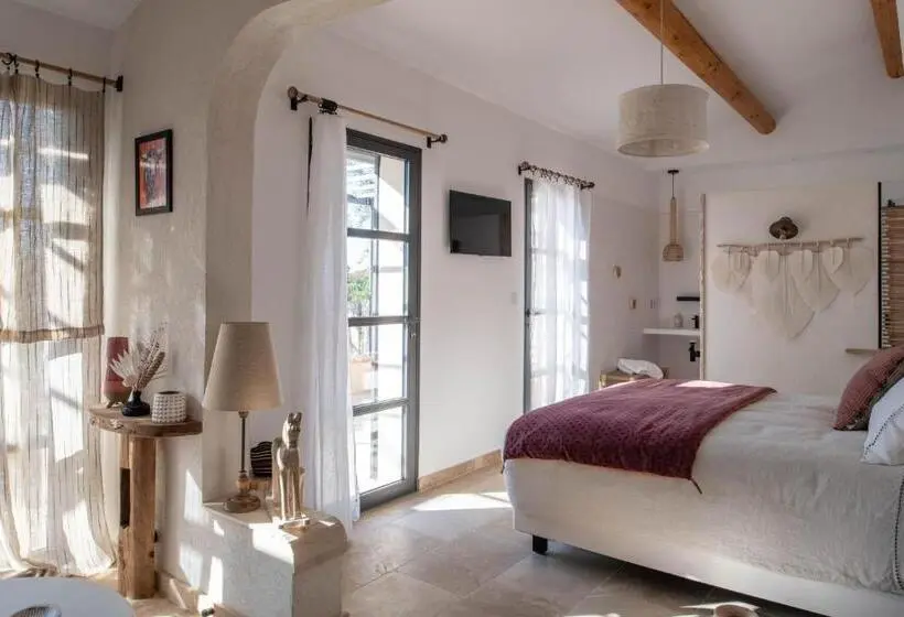 اتاق استاندارد برای معلولان, La Bastide Des Culs Rousset