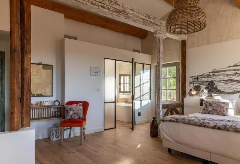 سوییت سوپریور, La Bastide Des Culs Rousset