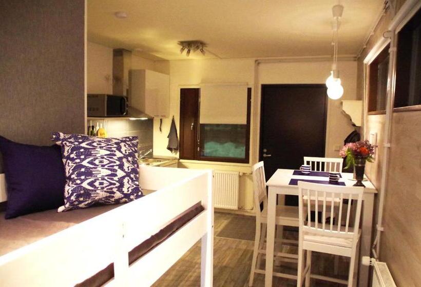 ファミリールーム, The Blueberry Inn