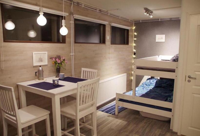 ファミリールーム, The Blueberry Inn