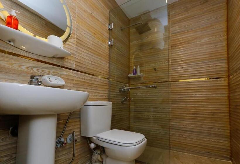 اتاق لوکس, Venus Pyramids Inn   Top Roof Access W Free Break Fast