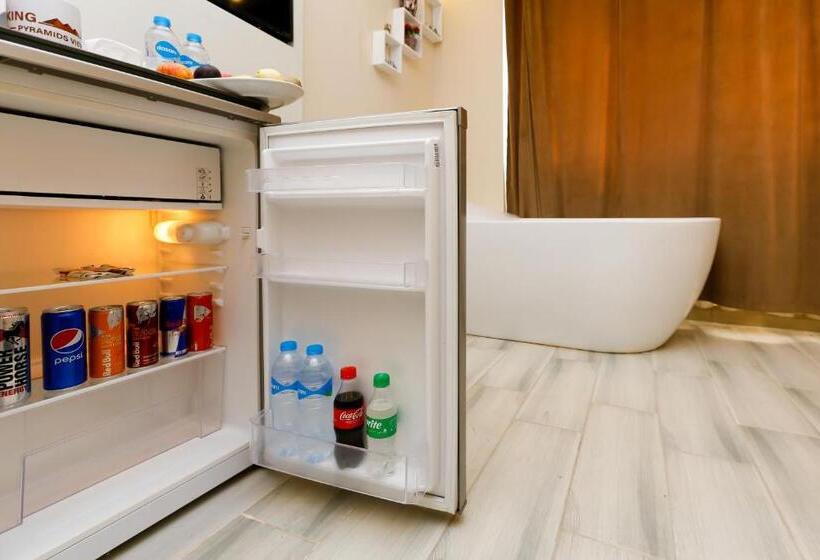 سوئیت با تخت بزرگ, Venus Pyramids Inn   Top Roof Access W Free Break Fast