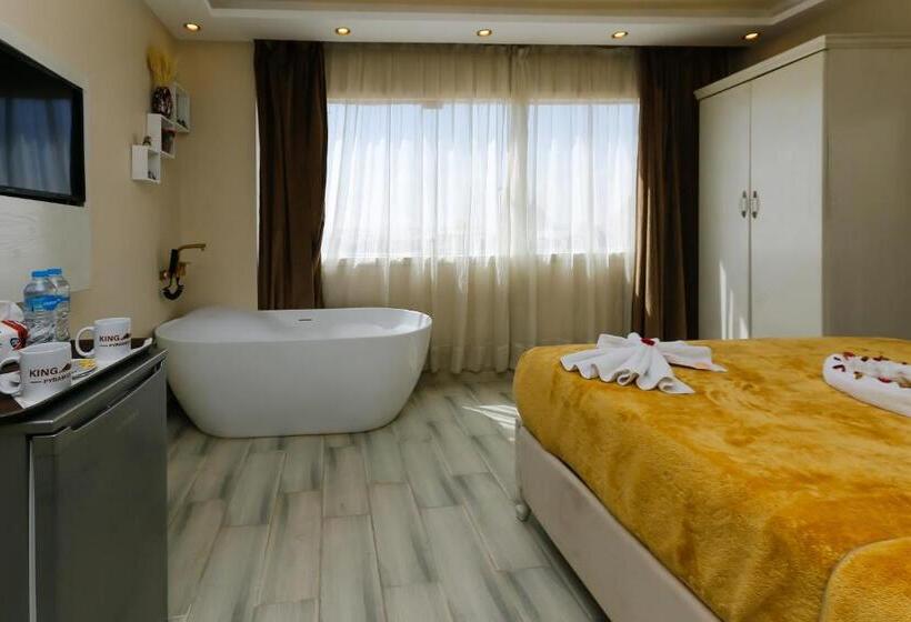 سوئیت با تخت بزرگ, Venus Pyramids Inn   Top Roof Access W Free Break Fast