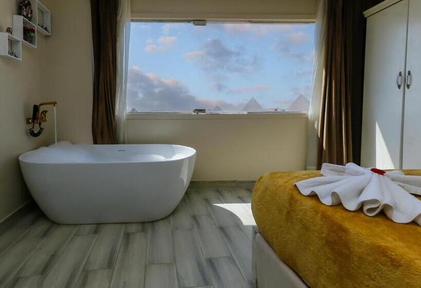 سوئیت با تخت بزرگ, Venus Pyramids Inn   Top Roof Access W Free Break Fast
