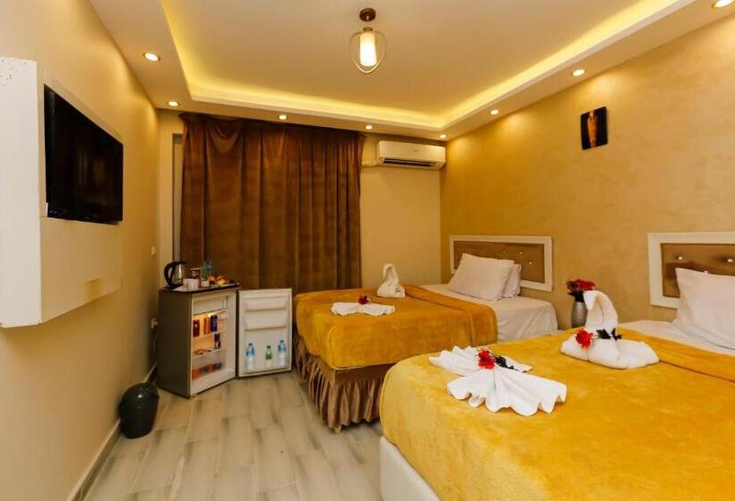 اتاق لوکس خانوادگی, Venus Pyramids Inn   Top Roof Access W Free Break Fast