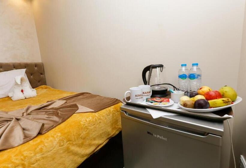 اتاق راحتی سه تخته, Venus Pyramids Inn   Top Roof Access W Free Break Fast