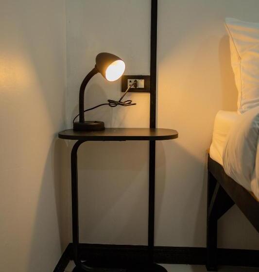 バルコニー付きスタンダードルーム, The Bright House, Koh Phi Phi