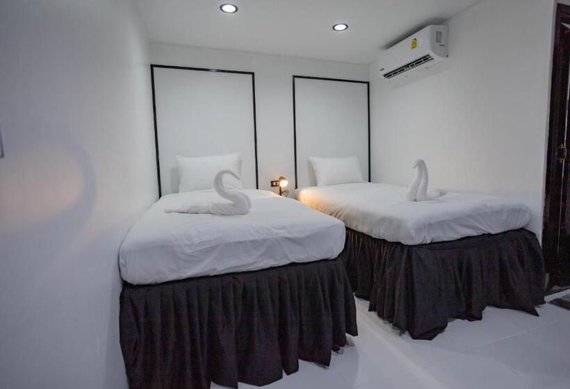 スタンダードルーム, The Bright House, Koh Phi Phi