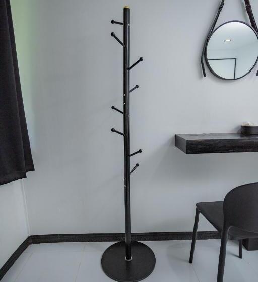 キングサイズベッドのスタンダードルーム, The Bright House, Koh Phi Phi