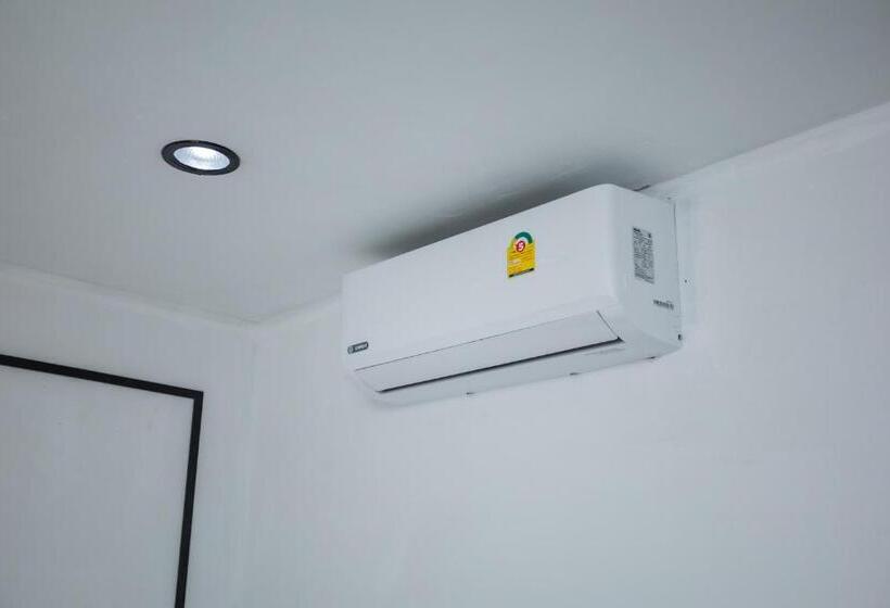 バルコニー付きスタンダードルーム, The Bright House, Koh Phi Phi