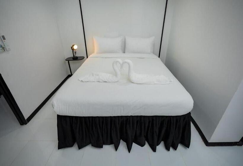 キングサイズベッドのスタンダードルーム, The Bright House, Koh Phi Phi