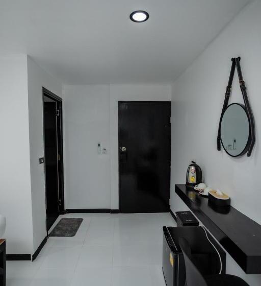 スタンダードルーム, The Bright House, Koh Phi Phi