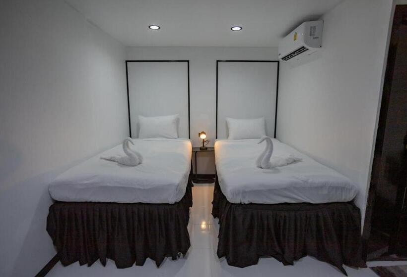 スタンダードルーム, The Bright House, Koh Phi Phi